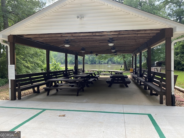 475 Harbour Shores Dr, Jackson, GA 30233 - surrounding community featuring outdoor dining area and a carport