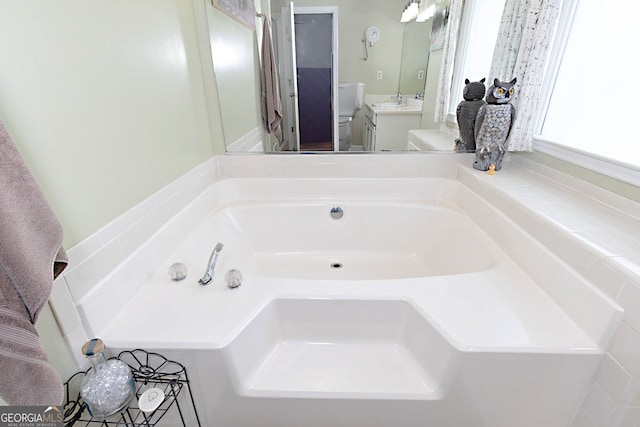 100 Huntcliff Ct, Lagrange, GA 30240 - bathroom with a garden tub and vanity