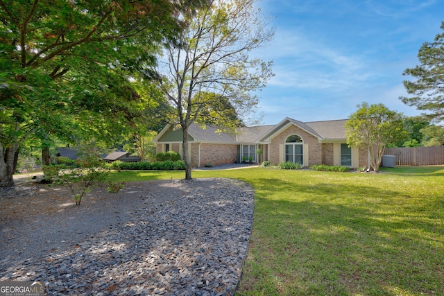 100 Huntcliff Ct, Lagrange, GA 30240 - ranch-style house with brick siding