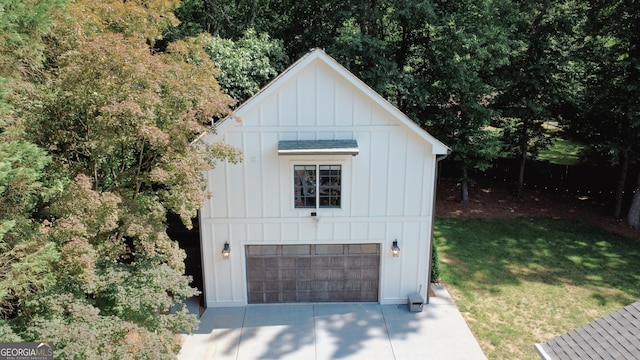 2756 Octavia Ln, Marietta, GA 30062 - view of outdoor structure with driveway