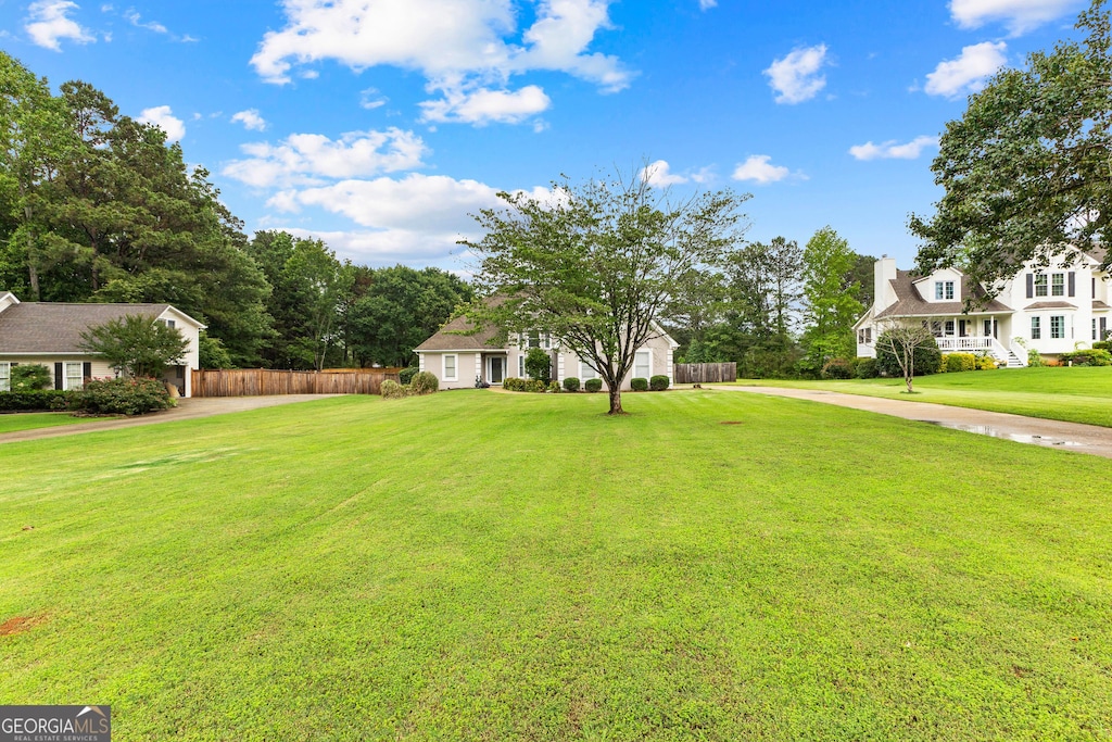 118 Springfield Ct, Newnan, GA 30265 - view of front of house with driveway