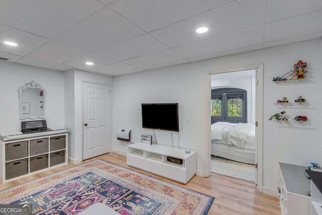 4402 Sugar Maple Pl, Gainesville, GA 30506 - living room with a drop ceiling, wood finished floors, recessed lighting, and baseboards