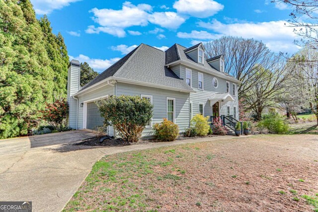 4402 Sugar Maple Pl, Gainesville, GA 30506 - aerial view of property and surrounding area featuring a nearby body of water and a heavily wooded area