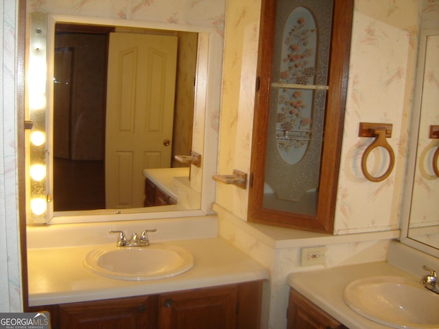 6177 County Road 266, Five Points, AL 36855 - bathroom featuring wallpapered walls and vanity