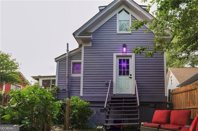 611 Pickett St SE, Atlanta, GA 30316 - back of property featuring entry steps