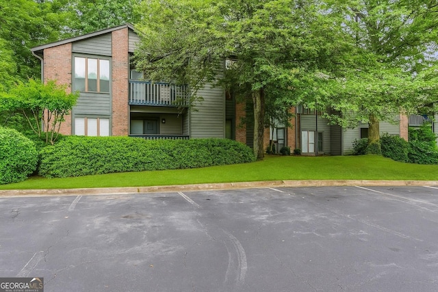 206 Tuxworth Cir, Decatur, GA 30033 - view of property with uncovered parking