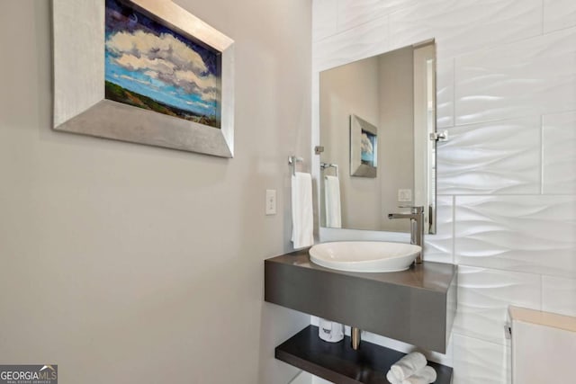 6815 Halcyon Way, Alpharetta, GA 30005 - bathroom with vanity