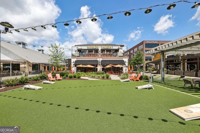 6815 Halcyon Way, Alpharetta, GA 30005 - surrounding community with an area to practice putting