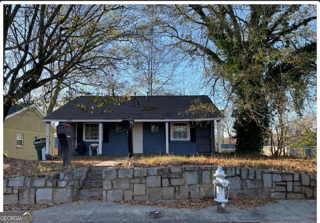 1129 Windsor St SW, Atlanta, GA 30310 - view of front of property with a porch and roof with shingles