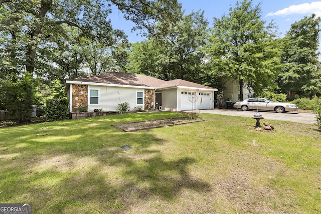 214 Highland Dr, Warner Robins, GA 31088 - view of front of home featuring concrete driveway, an attached garage, and a front yard