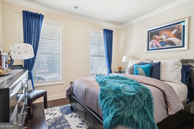 925 Hargrove Point Way, Alpharetta, GA 30004 - bedroom featuring ornamental molding and dark wood-style floors