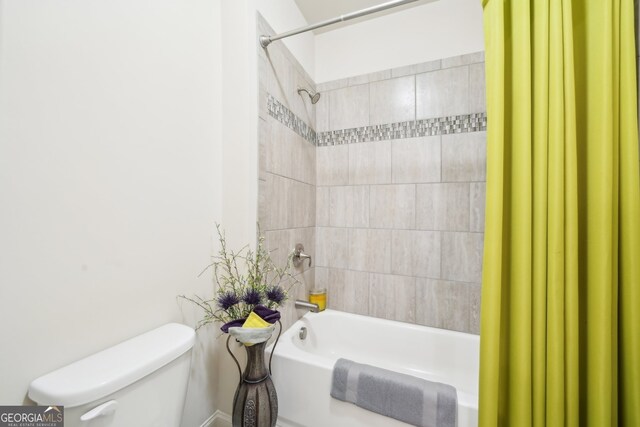 925 Hargrove Point Way, Alpharetta, GA 30004 - bathroom with toilet and shower / bathtub combination with curtain