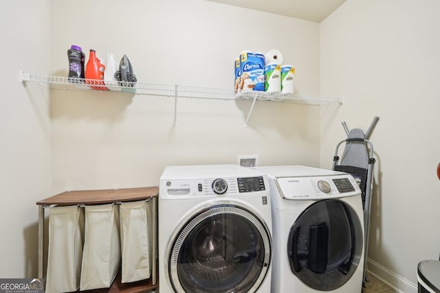 925 Hargrove Point Way, Alpharetta, GA 30004 - washroom featuring washer and dryer and baseboards