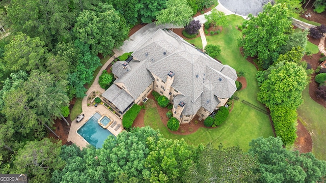 816 Blackfoot Trl, Suwanee, GA 30024 - view from above of property featuring a pool