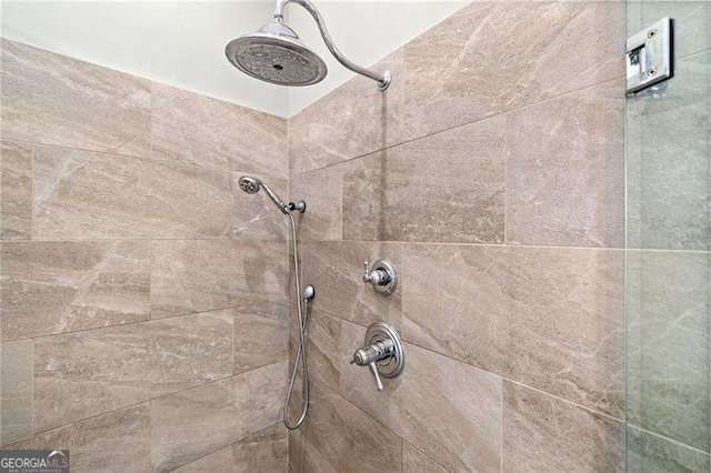 4402 Windsor Oaks Chase, Marietta, GA 30066 - detailed view of tiled shower