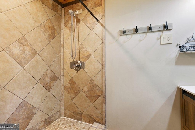 488 S Lemmon Ln Unit 289, Ellijay, GA 30540 - full bath with tiled shower and vanity