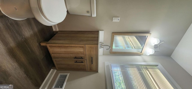 2663 Washington St NW, Atlanta, GA 30318 - view of bathroom