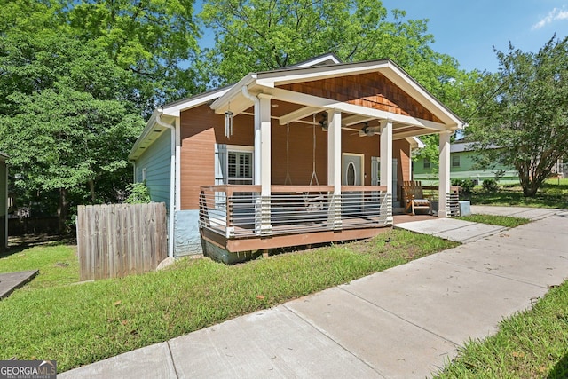 999 Smith St SW, Atlanta, GA 30310 - view of front facade featuring covered porch and a ceiling fan