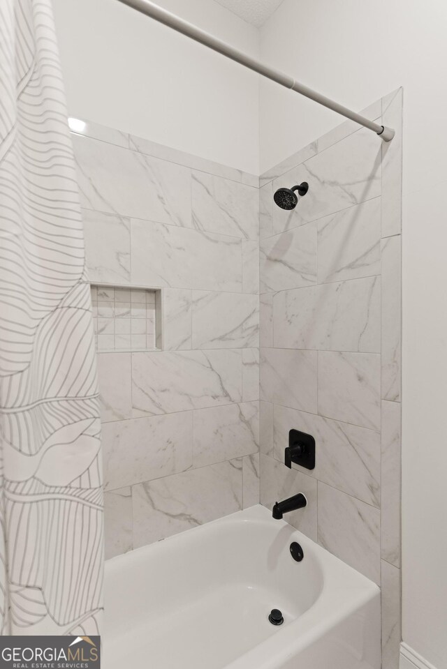 31 Bitter End Ct, Waverly, GA 31565 - full bath with shower / tub combo