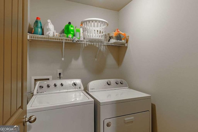1148 Abe Lincoln Way, Jefferson, GA 30549 - laundry room featuring washing machine and dryer