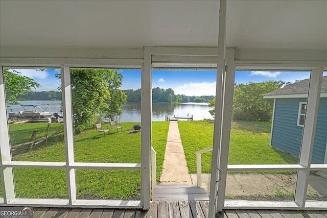 413 Panorama Pl, Macon, GA 31220 - sunroom featuring a water view