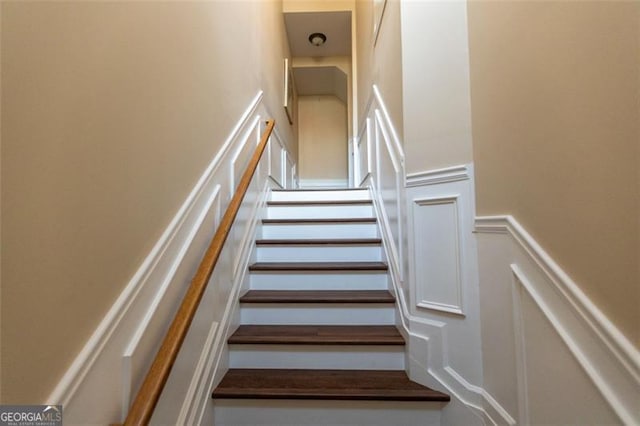 6089 Indian Wood, Mableton, GA 30126 - stairway with a towering ceiling