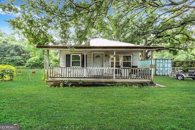 342 Chevis Rd, Savannah, GA 31419 - view of front of property featuring a porch and a front yard