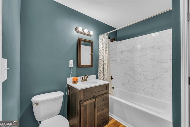 342 Chevis Rd, Savannah, GA 31419 - bathroom featuring vanity, shower / tub combo, toilet, and wood finished floors