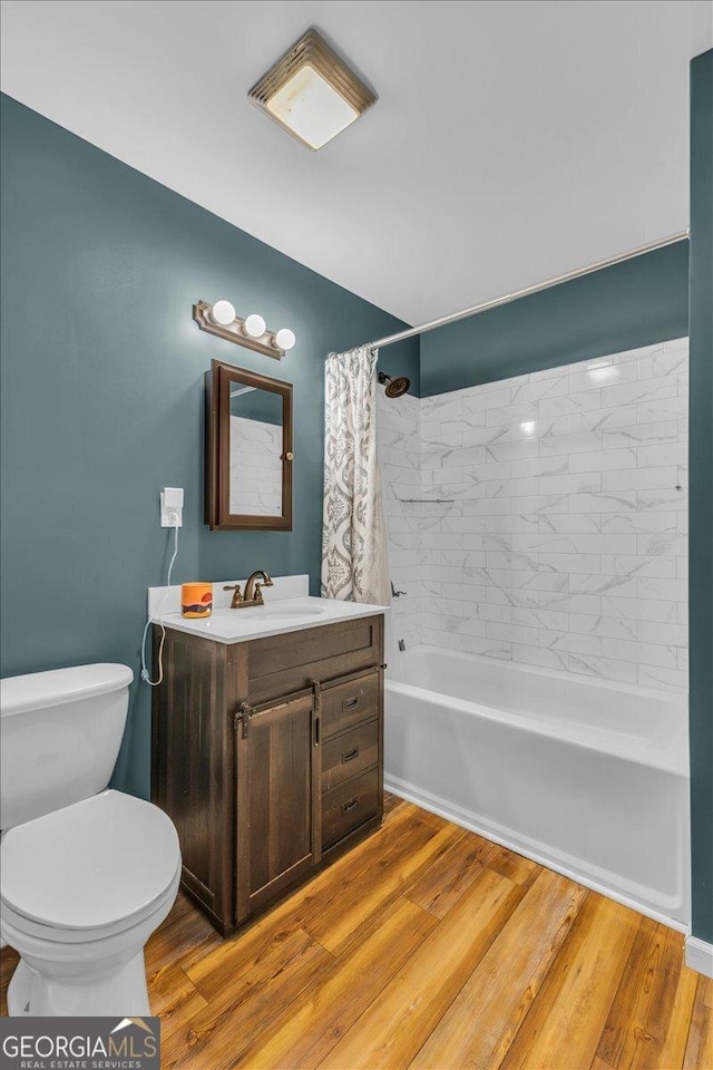 342 Chevis Rd, Savannah, GA 31419 - bathroom with vanity, shower / bath combo, wood finished floors, and toilet
