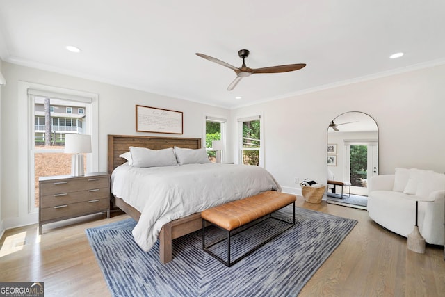 2885 Laurel Green Ct, Roswell, GA 30076 - bedroom with light wood-style floors, crown molding, baseboards, recessed lighting, and ceiling fan