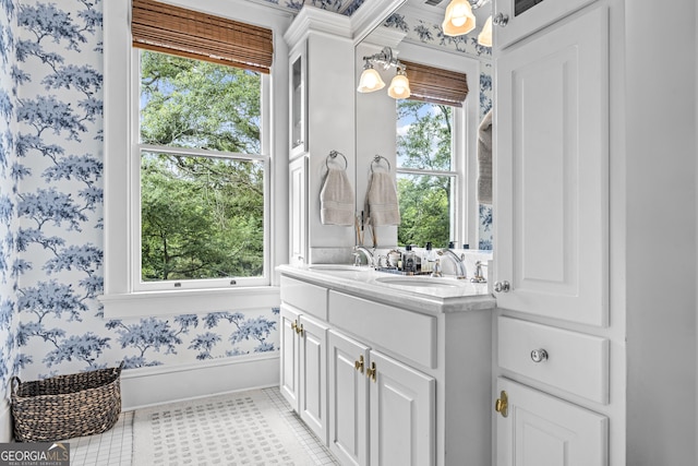 766 E Ave, Madison, GA 30650 - full bath featuring wallpapered walls and double vanity