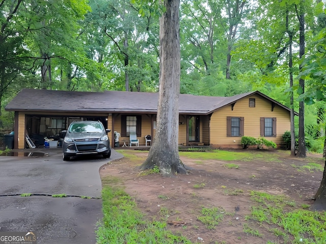 106 Garden Trl, Stockbridge, GA 30281 - ranch-style house with asphalt driveway