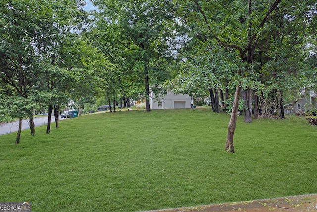 5666 Fawn Dr, Powder Springs, GA 30127 - view of green lawn