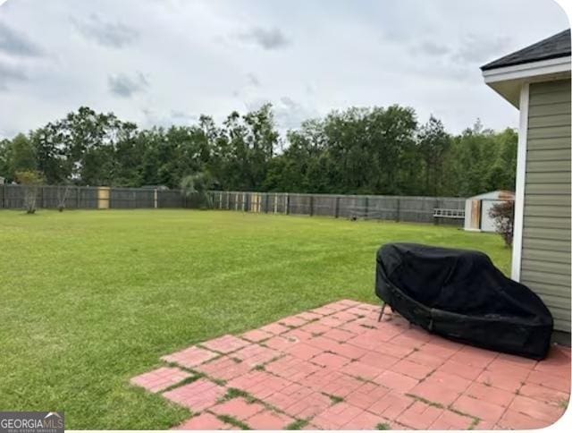 4961 Bentwood Ct, Valdosta, GA 31601 - view of yard featuring a patio area