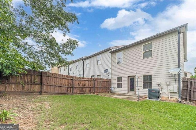 2500 Morgan Chase Dr, Buford, GA 30519 - back of house featuring a fenced backyard and a patio area