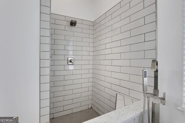 11280 Brookhollow Trl, Alpharetta, GA 30022 - full bath featuring tiled shower