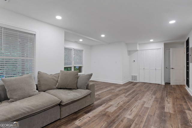 11280 Brookhollow Trl, Alpharetta, GA 30022 - living area with wood finished floors and recessed lighting