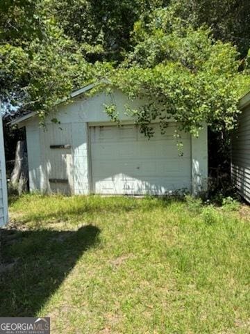 174 S Brunswick St, Jesup, GA 31546 - view of detached garage