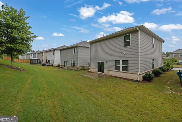 1998 Nuthatch Dr, Hoschton, GA 30548 - rear view of house featuring a lawn