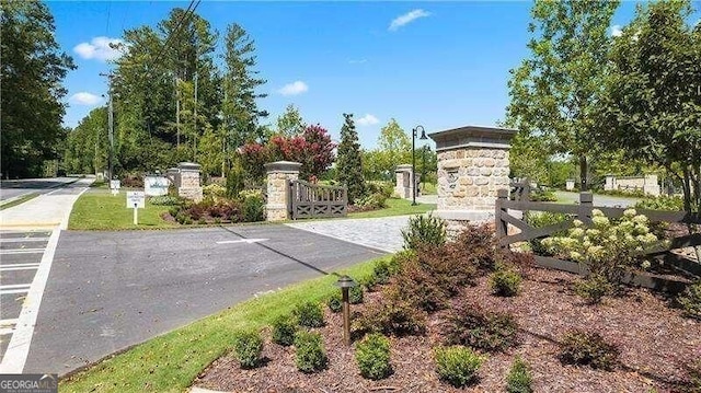 325 Lakeshore Rd, Milton, GA 30004