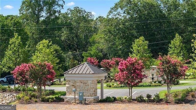 325 Lakeshore Rd, Milton, GA 30004