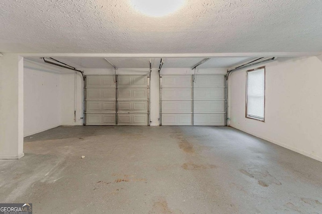 2218 Lowtrail Ct, Lithonia, GA 30058 - view of garage