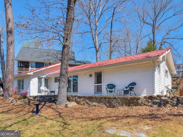 155 Summit View Rd, Jackson, GA 30233 - view of front facade featuring metal roof