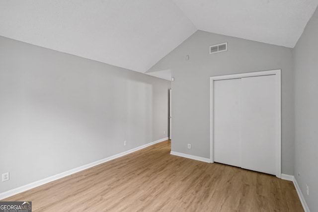 484 Culberson St SW, Atlanta, GA 30310 - bonus room featuring wood finished floors and lofted ceiling