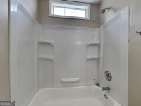426 Summer Hill Cir, Stockbridge, GA 30281 - full bath with shower / washtub combination