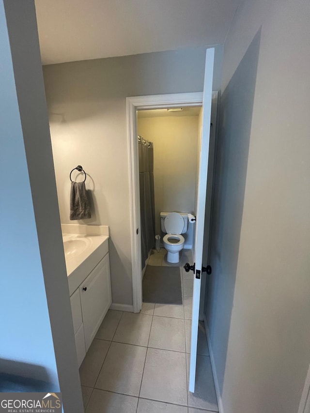 2165 Milledge Dr S Unit B6, Athens, GA 30605 - bathroom featuring tile patterned floors and vanity