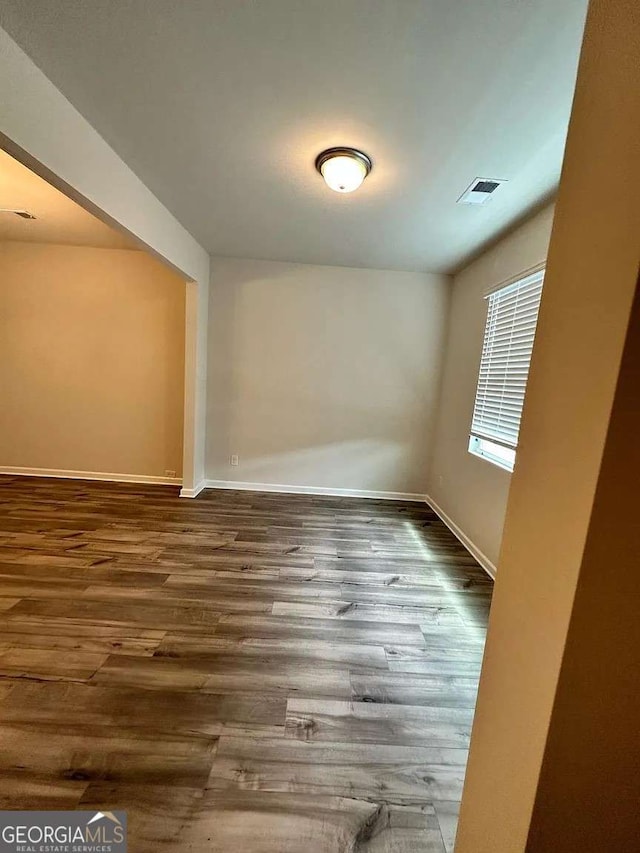 2832 Saratoga Lake Vw, Decatur, GA 30034 - unfurnished room with wood finished floors and baseboards