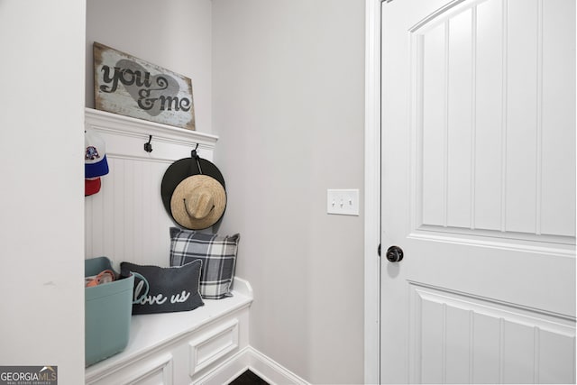 372 Cobblestone Trl, Dallas, GA 30157 - mudroom featuring baseboards
