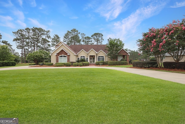 12 Par Dr, Jesup, GA 31546 - ranch-style house with a front yard