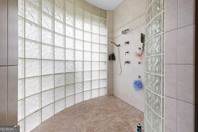12 Par Dr, Jesup, GA 31546 - bathroom with tiled shower